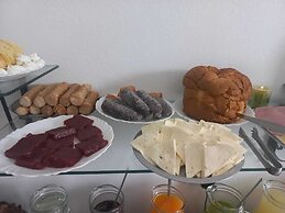 Pousada Sinhá Moça Campos Ltda