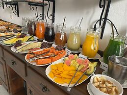 Pousada Sinhá Moça Campos Ltda