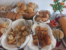 Pousada Sinhá Moça Campos Ltda