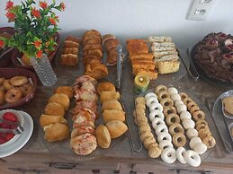 Pousada Sinhá Moça Campos Ltda