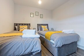 1br-sleeps2-parking-nearcitycentre-jlr-nec