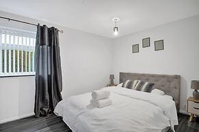 1br-sleeps2-parking-nearcitycentre-jlr-nec