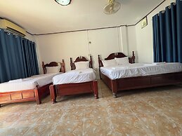Vang Vieng Green Hotel