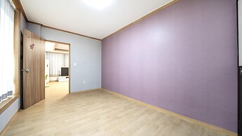 Ganghwa Nakjogaboineun spa Pension