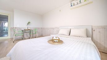 Ganghwa Nakjogaboineun spa Pension