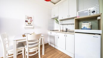 Ganghwa Nakjogaboineun spa Pension