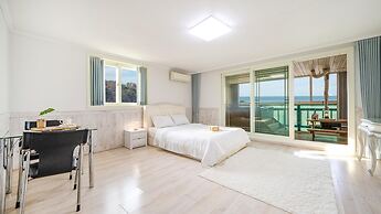 Ganghwa Nakjogaboineun spa Pension