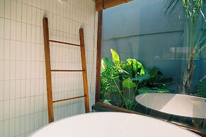 Mamori House at Koh Larn