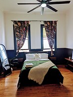 Howzit Hostels Hawaii