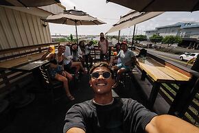 Howzit Hostels Hawaii