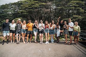 Howzit Hostels Hawaii