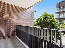 Modern 2-storey Apartment - Q Stay