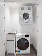 Modern 2-storey Apartment - Q Stay