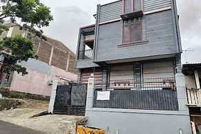 OYO 93731 Amas Syariah