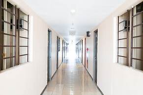 OYO 93734 The Metro Suites Apartment By Retro Rent