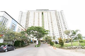 OYO 93734 The Metro Suites Apartment By Retro Rent