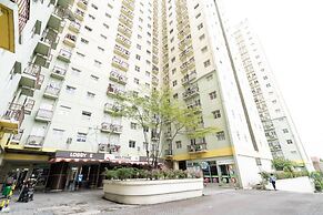 OYO 93734 The Metro Suites Apartment By Retro Rent