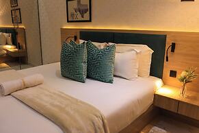 George Residence Parkview