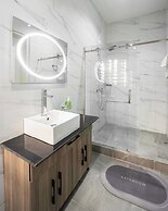 George Residence Parkview