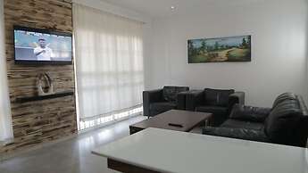 Commonlens Hotel
