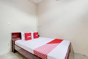 OYO 93736 Homestay Joglo Dephis Syariah