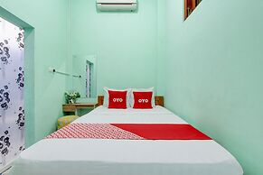 OYO 93736 Homestay Joglo Dephis Syariah