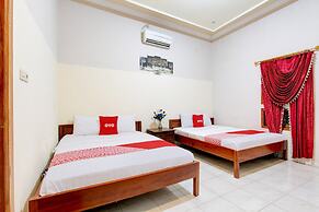 OYO 93736 Homestay Joglo Dephis Syariah