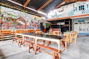 OYO 93736 Homestay Joglo Dephis Syariah