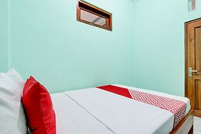 OYO 93736 Homestay Joglo Dephis Syariah