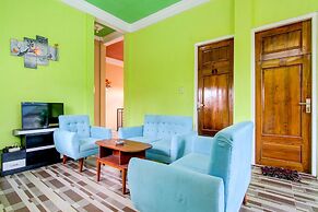 OYO 93736 Homestay Joglo Dephis Syariah