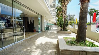 Nex Royal Beach Hotel