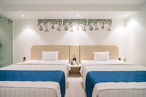 BIN BIN HOTEL 11- NEAR ISLAND DIAMOND