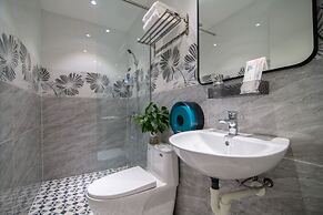 BIN BIN HOTEL 11- NEAR ISLAND DIAMOND