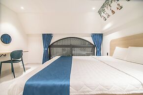 BIN BIN HOTEL 11- NEAR ISLAND DIAMOND