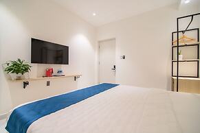 BIN BIN HOTEL 11- NEAR ISLAND DIAMOND