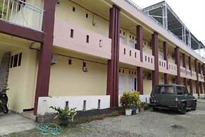 OYO 93735 Pondok Zamzam Near Taman Arung Palakka, Bone