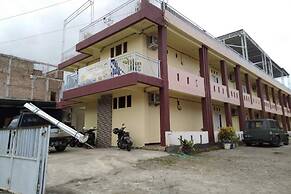 OYO 93735 Pondok Zamzam Near Taman Arung Palakka, Bone