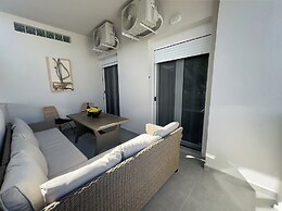 Avres Apartments