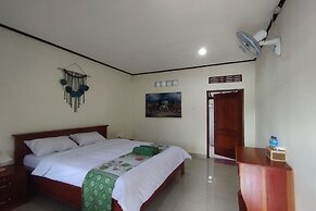 SPOT ON 93739 Insanta Hotel Near Masjid Baitul Aman