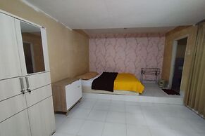 SPOT ON 93739 Insanta Hotel Near Masjid Baitul Aman