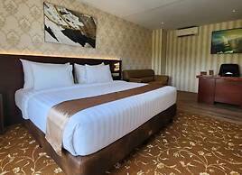 Aimas Hotel & Convention Centre