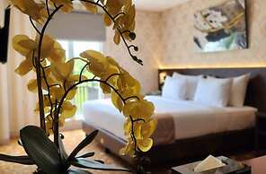 Aimas Hotel & Convention Centre