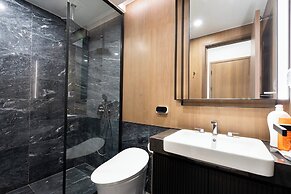 Lumiere Riverside Luxury Apartment