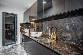 Lumiere Riverside Luxury Apartment