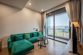 Lumiere Riverside Luxury Apartment