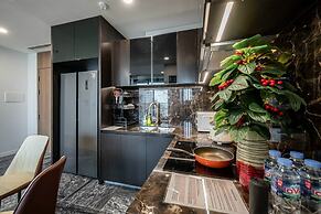 Lumiere Riverside Luxury Apartment