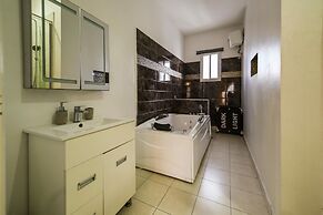 George Residence Osapa