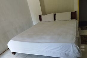 SPOT ON 93740 Madame Guesthouse