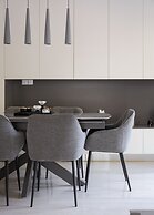 Vouliagmeni Stylish Apartment