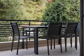 Vouliagmeni Stylish Apartment